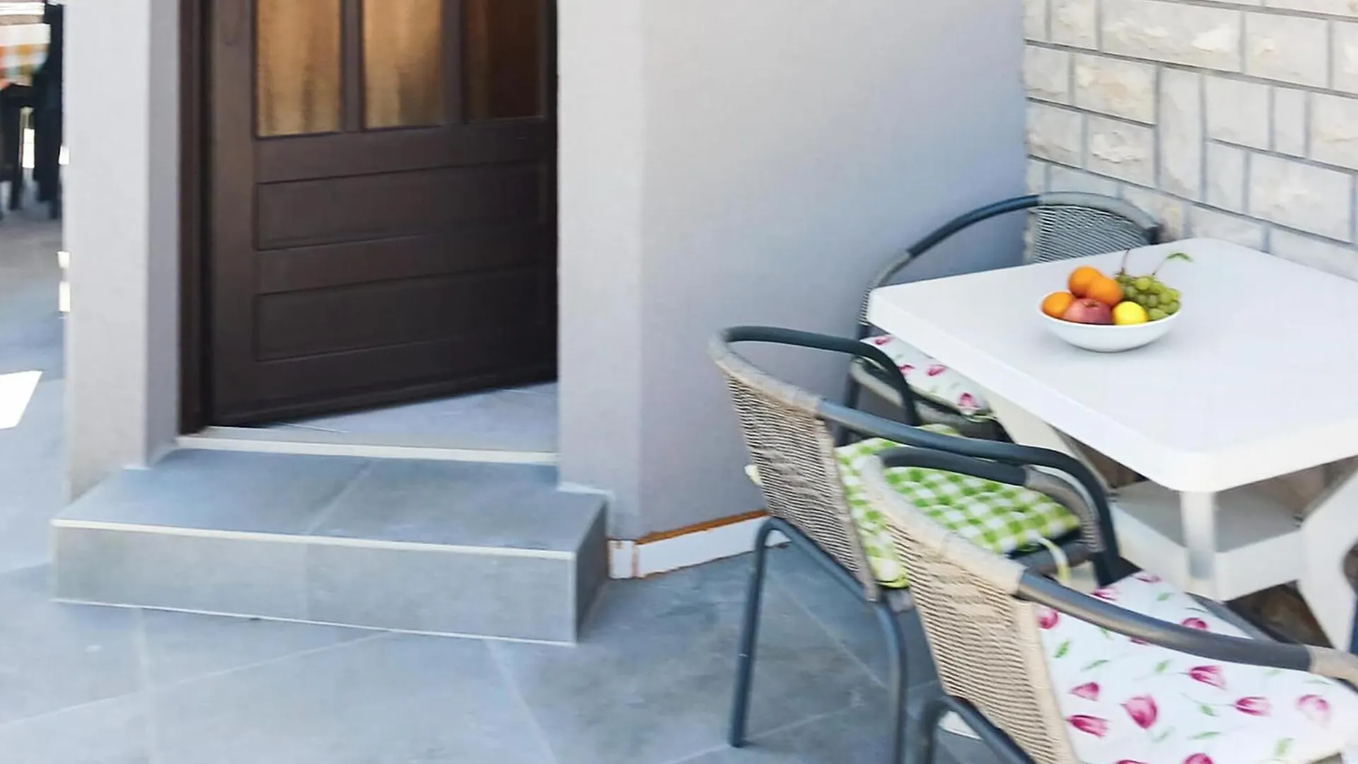 2 Bedroom Beautiful Apartment In Zadar location
